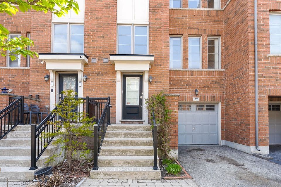 27 Belanger Crescent S, Toronto, ON M1L 0H3 – photo 2