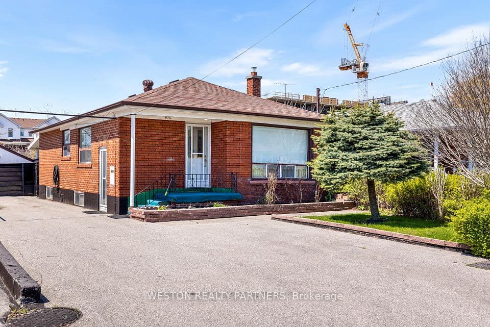 102 Cleta Drive, Toronto, ON M1K 3G7 – main photo