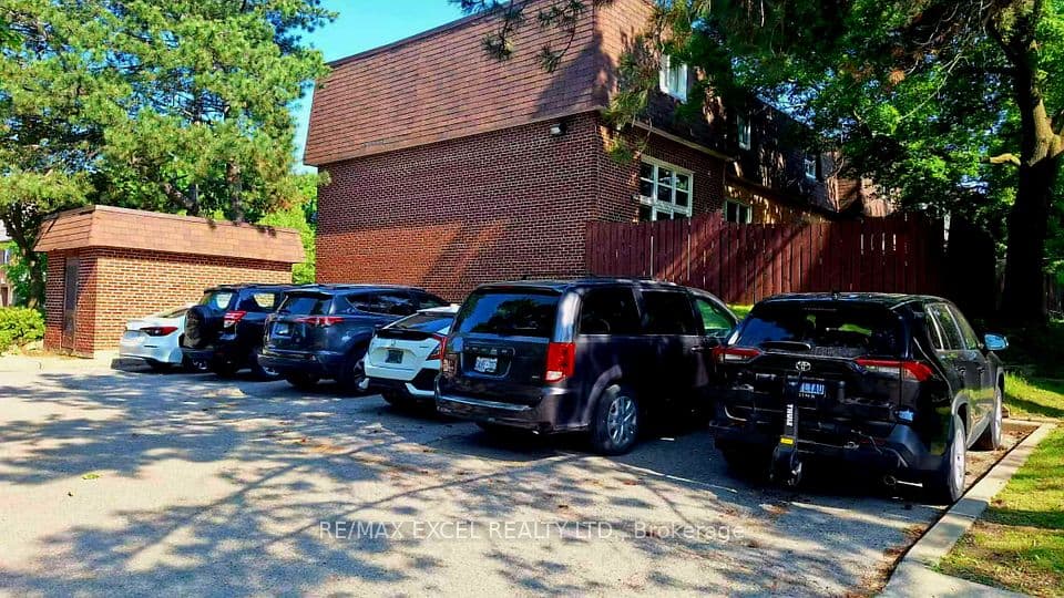 20 Crockamhill Drive 1, Toronto, ON M1S 3H1 – photo 3