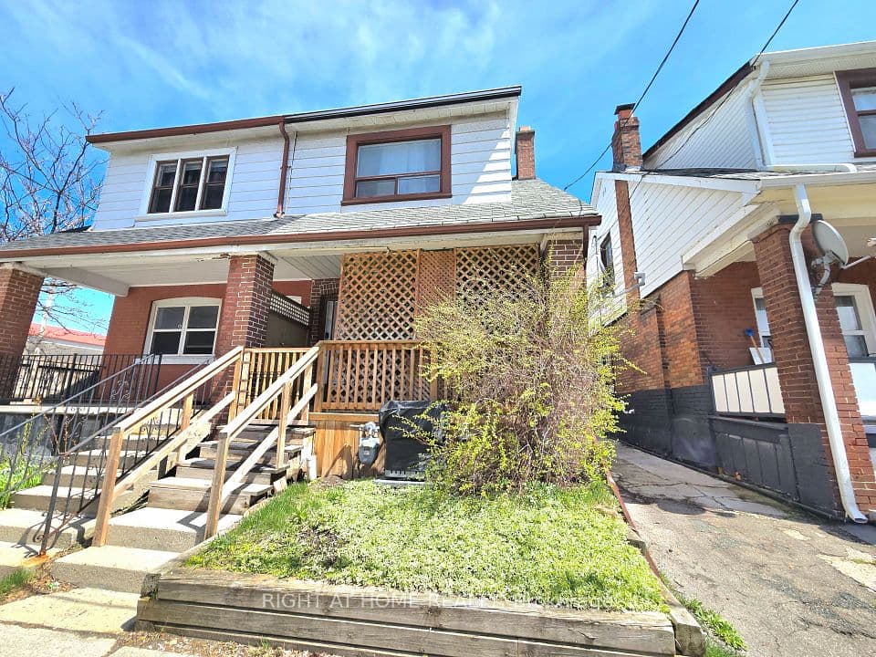 633 Greenwood Avenue, Toronto, ON M4J 4B1 – main photo