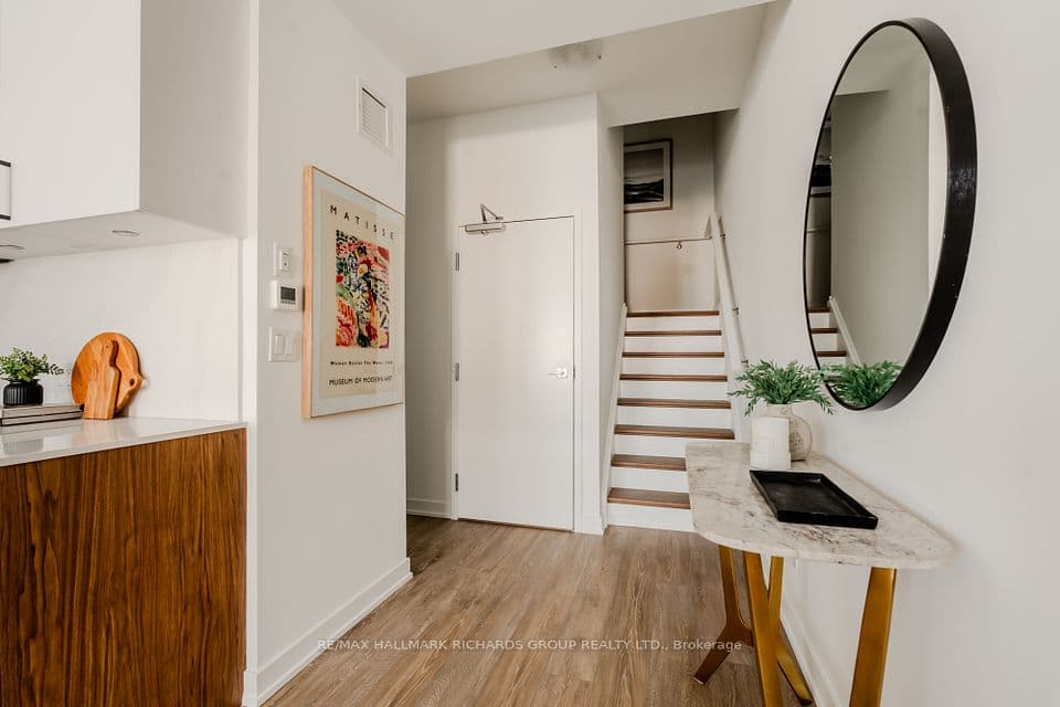 35 Birchcliff Avenue 35, Toronto, ON M1N 3C5 – photo 2