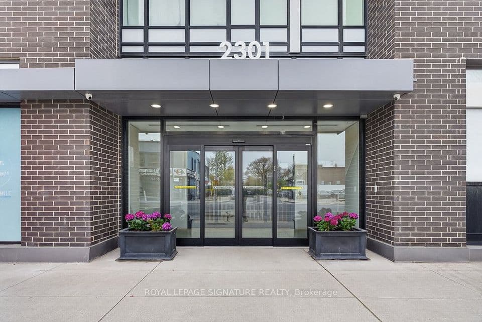 2301 Danforth Avenue 109, Toronto, ON M4C 0A7 – photo 3