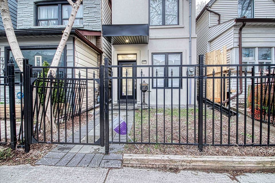 471 Jones Avenue, Toronto, ON M4J 3G7 – photo 3