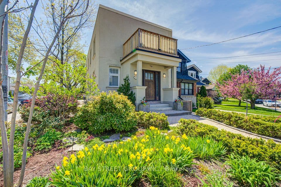 95 Hopedale Avenue, Toronto, ON M4K 3M9 – photo 2
