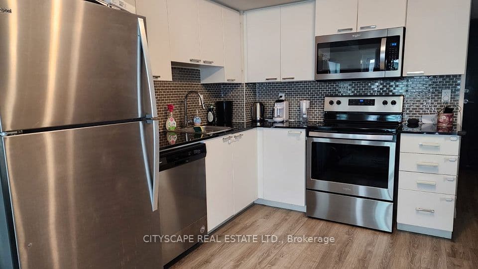 2152 Lawrence Avenue E 606, Toronto, ON M1R 0B5 – photo 3