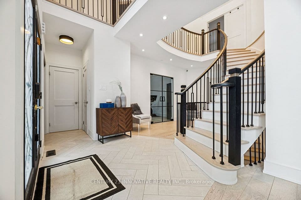 6 Devonridge Crescent, Toronto, ON M1C 5B1 – photo 3