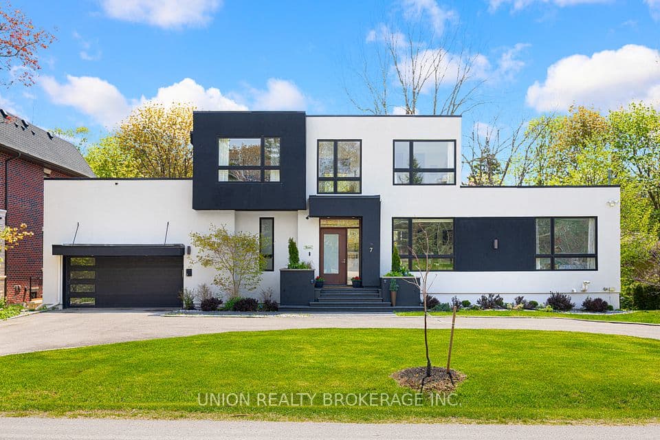 7 Balcarra Avenue, Toronto, ON M1M 1G8 – main photo