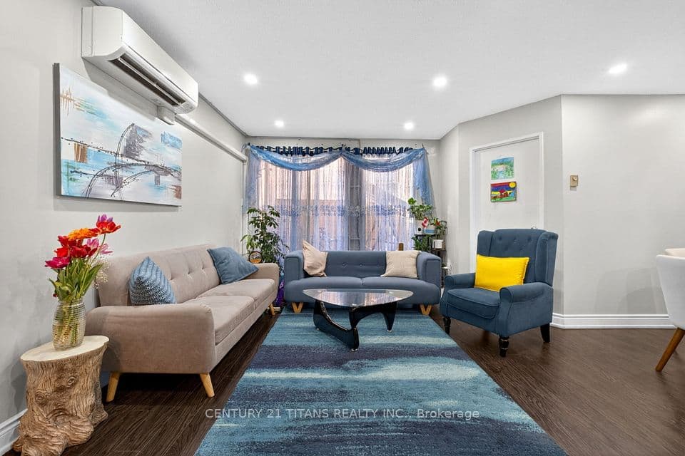 100 Mornelle Court 1018, Toronto, ON M1E 4X2 – main photo