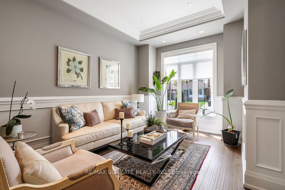 31 Presteign Avenue, Toronto, ON M4B 3A9 – photo 3