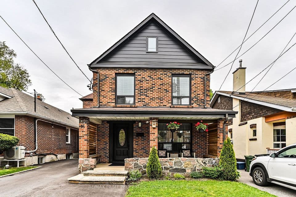16 Eastwood Avenue, Toronto, ON M1N 3G9 – photo 2