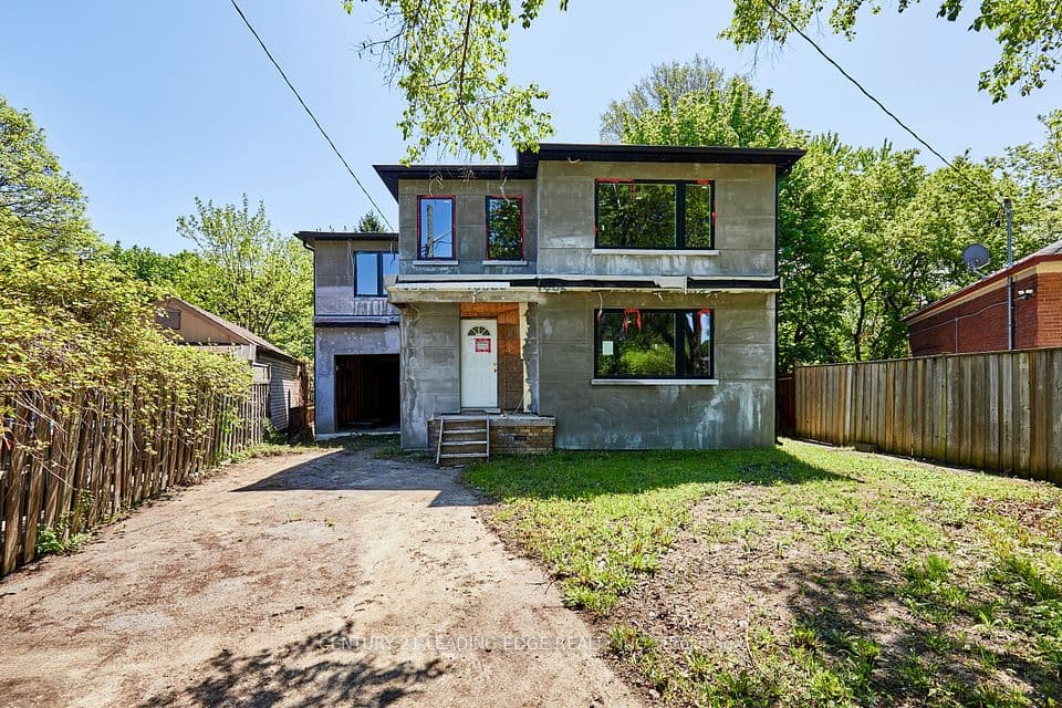 213 Phyllis Avenue, Toronto, ON M1M 1Y9 – main photo