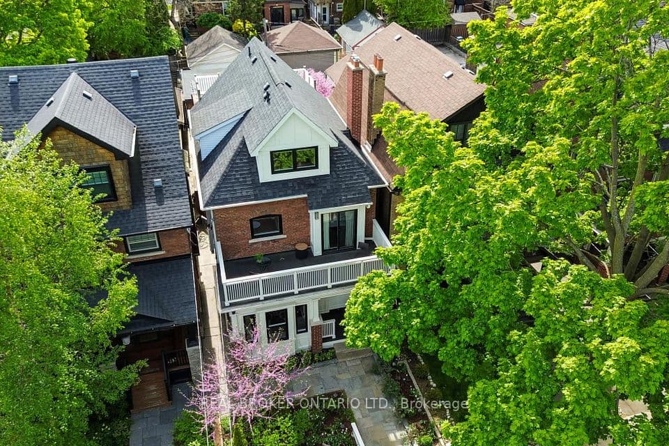 20 Brookmount Road, Toronto, ON M4L 3N1 – photo 2