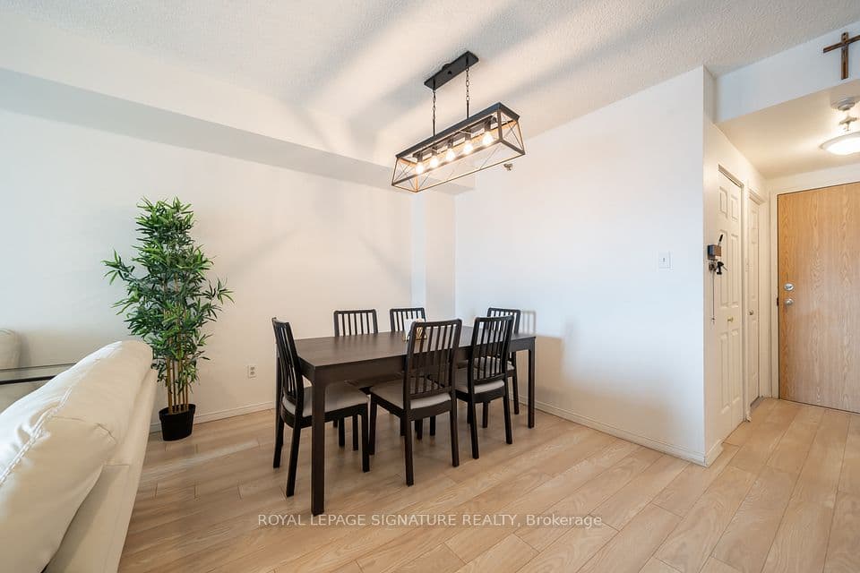 5800 Sheppard Avenue E 316, Toronto, ON M1B 5J7 – photo 3
