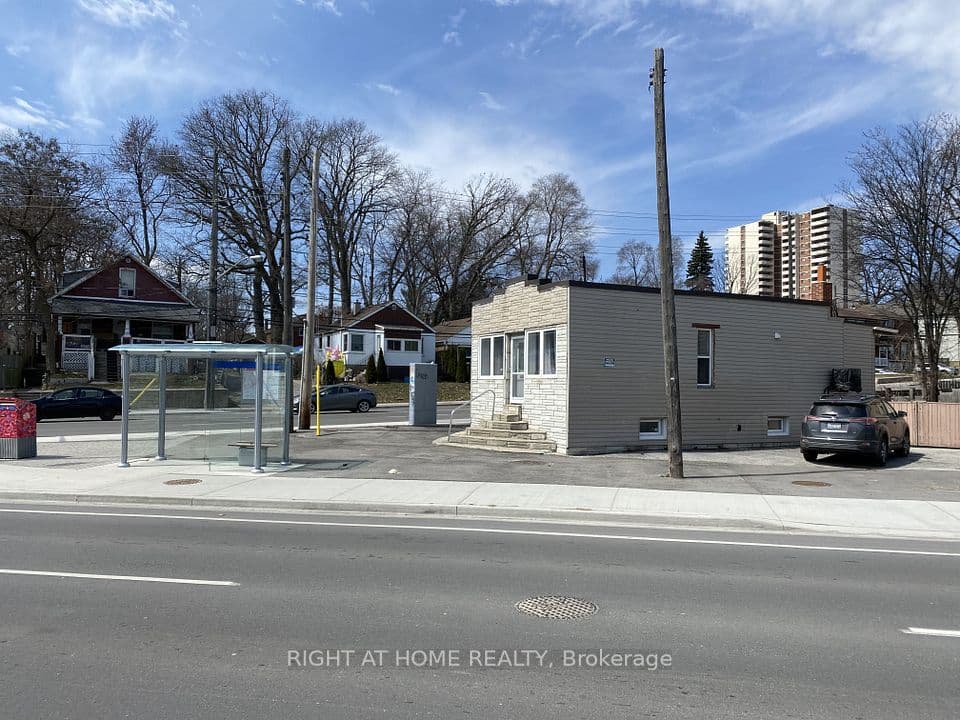 104 Danforth Road, Toronto, ON M1L 3W7 – photo 3