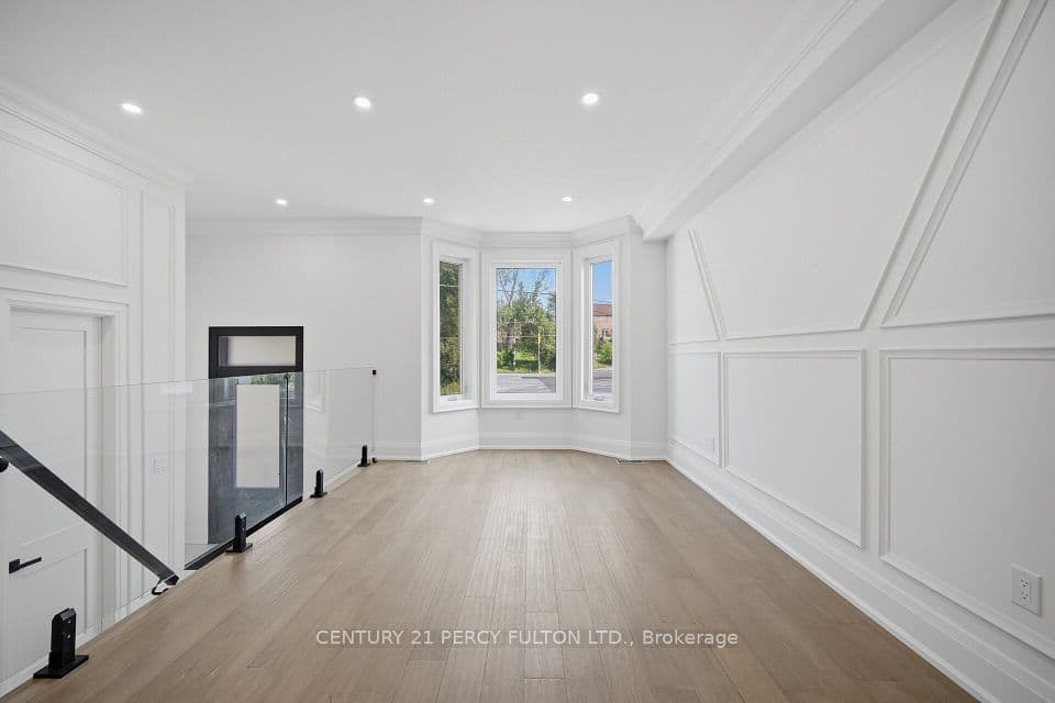 195 Danforth Road, Toronto, ON M1L 3X1 – photo 3