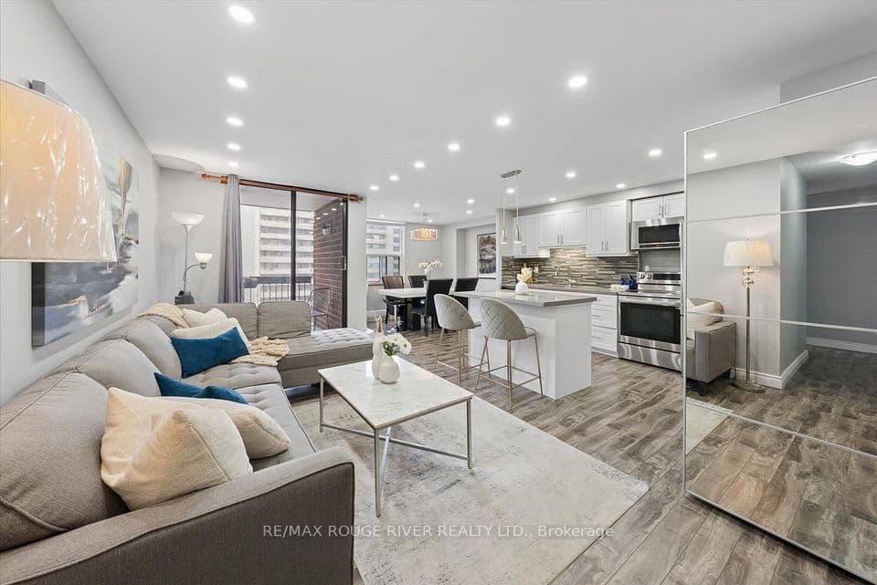 90 Ling Road 907, Toronto, ON M1E 4Y3 – photo 2