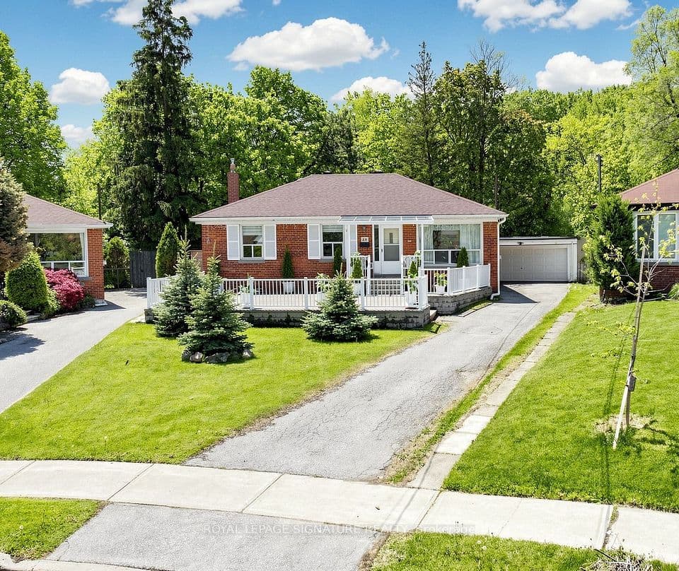 38 Lingarde Drive, Toronto, ON M1R 1X6 – main photo