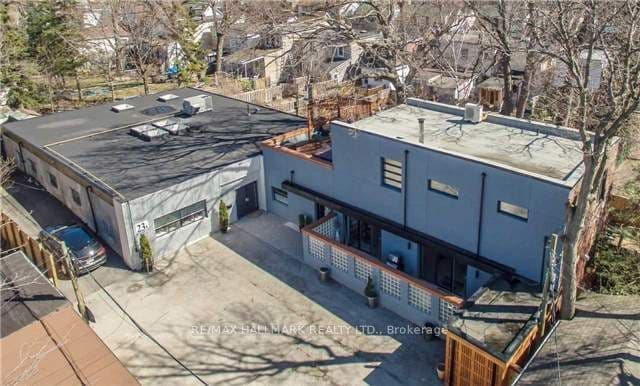7 Milk Bottle Lane, Toronto, ON M4C 0B5 – main photo