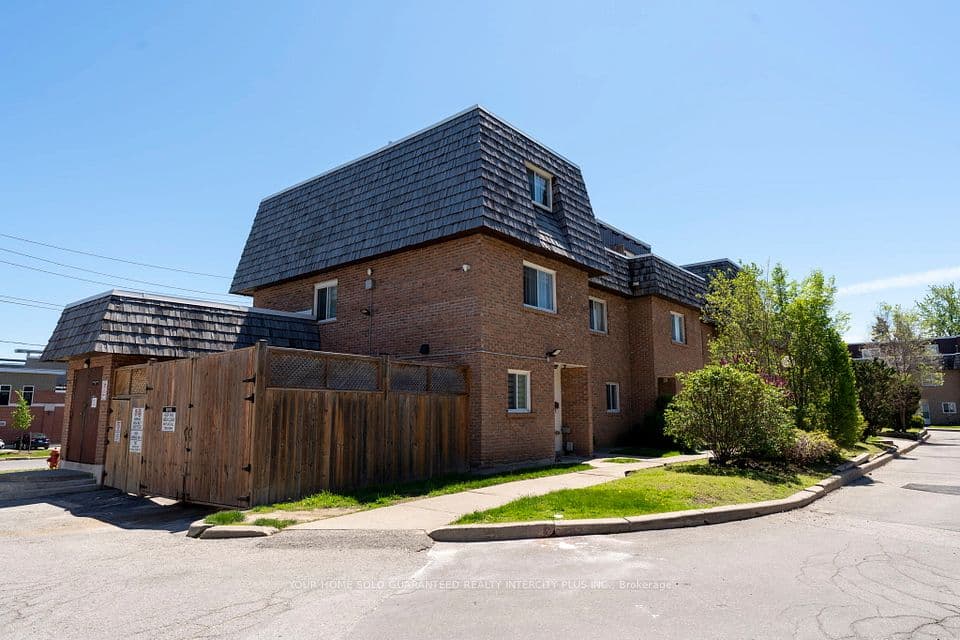 10 Rodda Boulevard 91, Toronto, ON M1E 2Z6 – photo 2