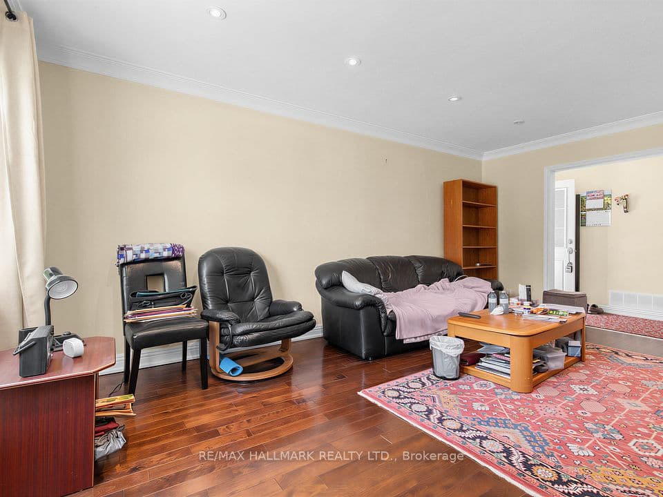 34 Greylawn Crescent, Toronto, ON M1R 2V6 – photo 3