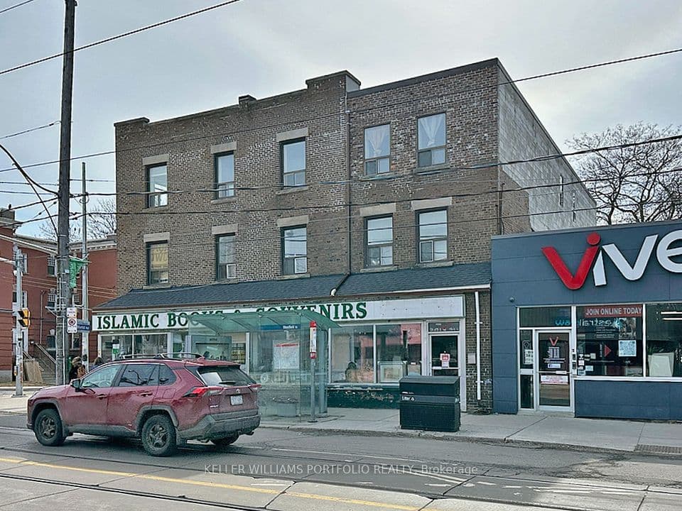 1395 Gerrard Street E, Toronto, ON M4L 1Z3 – main photo