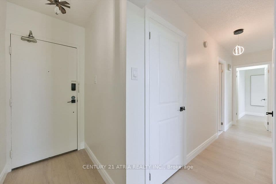 4101 Sheppard Avenue E 207, Toronto, ON M1S 3H3 – photo 2
