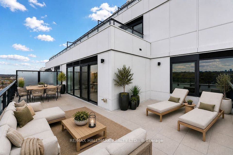 1050 Eastern Avenue 1113, Toronto, ON M4L 0B7 – photo 2