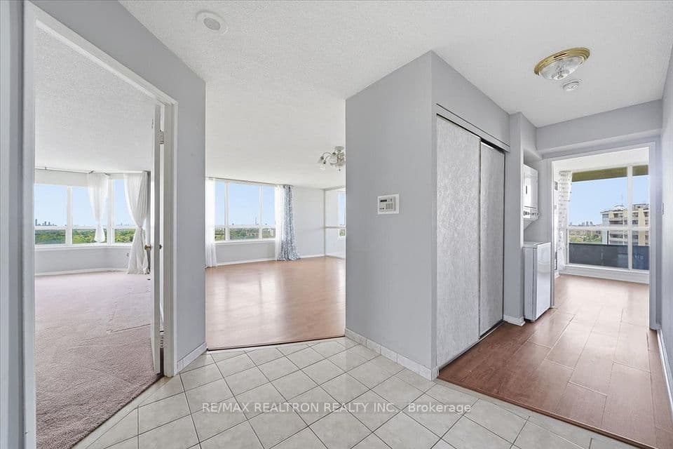5 Greystone Walk Drive 1604, Toronto, ON M1K 5J5 – photo 2