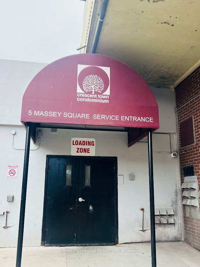 5 Massey Square 1108, Toronto, ON M4C 5L6 – photo 2