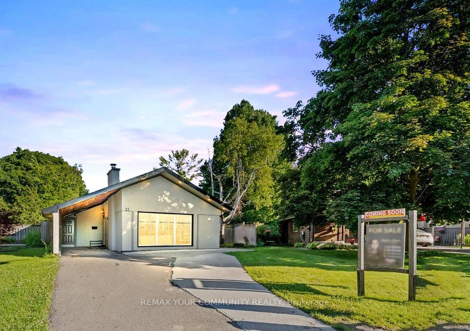 23 Penetang Crescent, Toronto, ON M1K 4Y4 – main photo