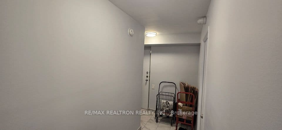 2466 Eglinton Avenue E 806, Toronto, ON M1K 5J8 – photo 3