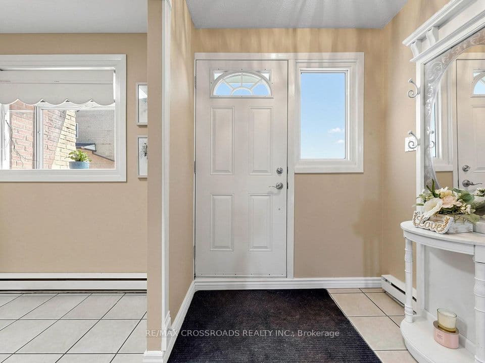 50 Scarborough Golf Club Road 189, Toronto, ON M1M 3T5 – photo 2
