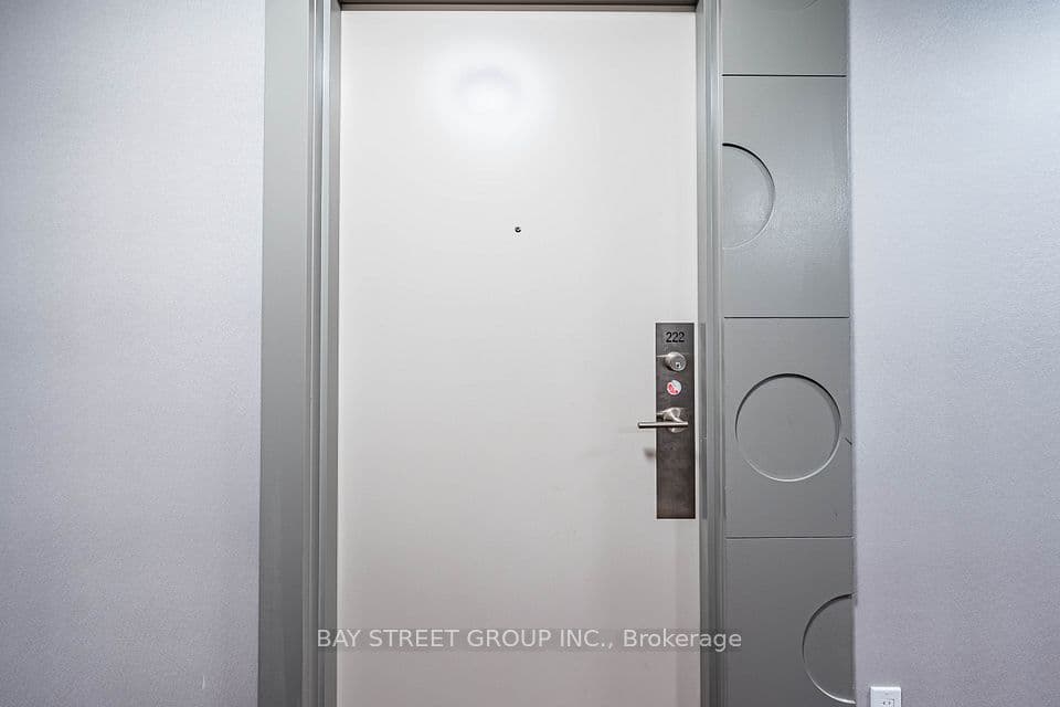 20 Meadowglen Place 222, Toronto, ON M1G 0A9 – photo 2