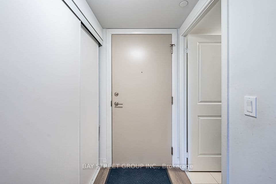 20 Meadowglen Place 222, Toronto, ON M1G 0A9 – photo 3