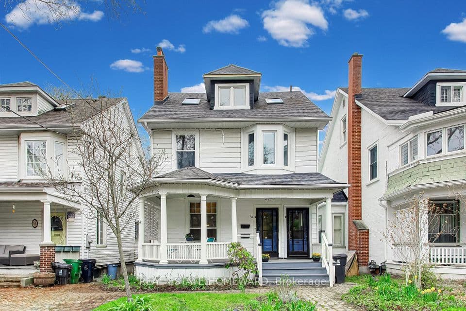 56 Leuty Avenue, Toronto, ON M4E 2R4 – main photo