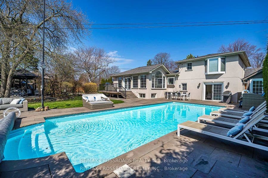 3 Wythenshawe Wood, Toronto, ON M1E 1H1 – main photo