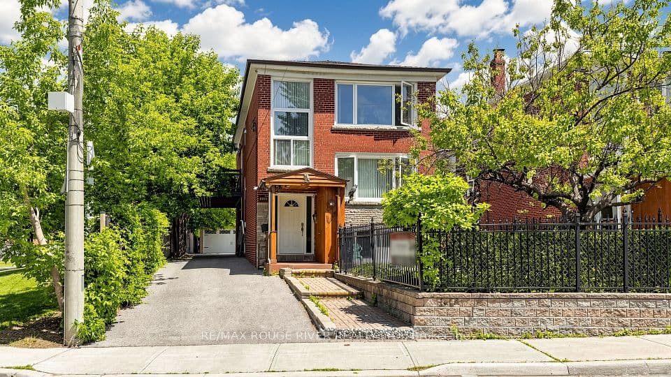 263 Oak Park Avenue, Toronto, ON M4C 4N4 – photo 2