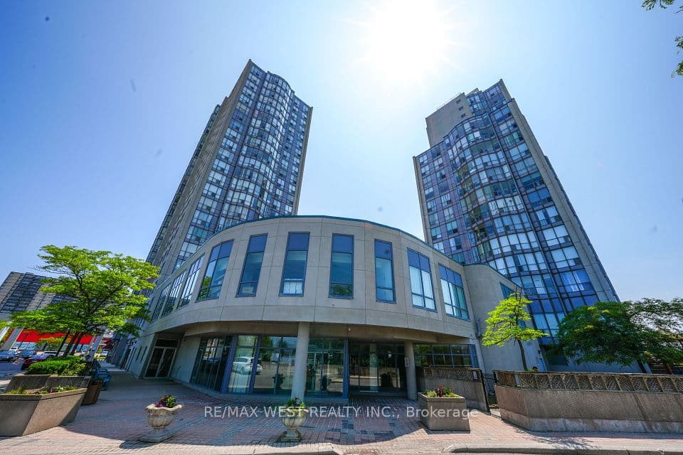 1470 Midland Avenue 608, Toronto, ON M1P 3B9 – main photo
