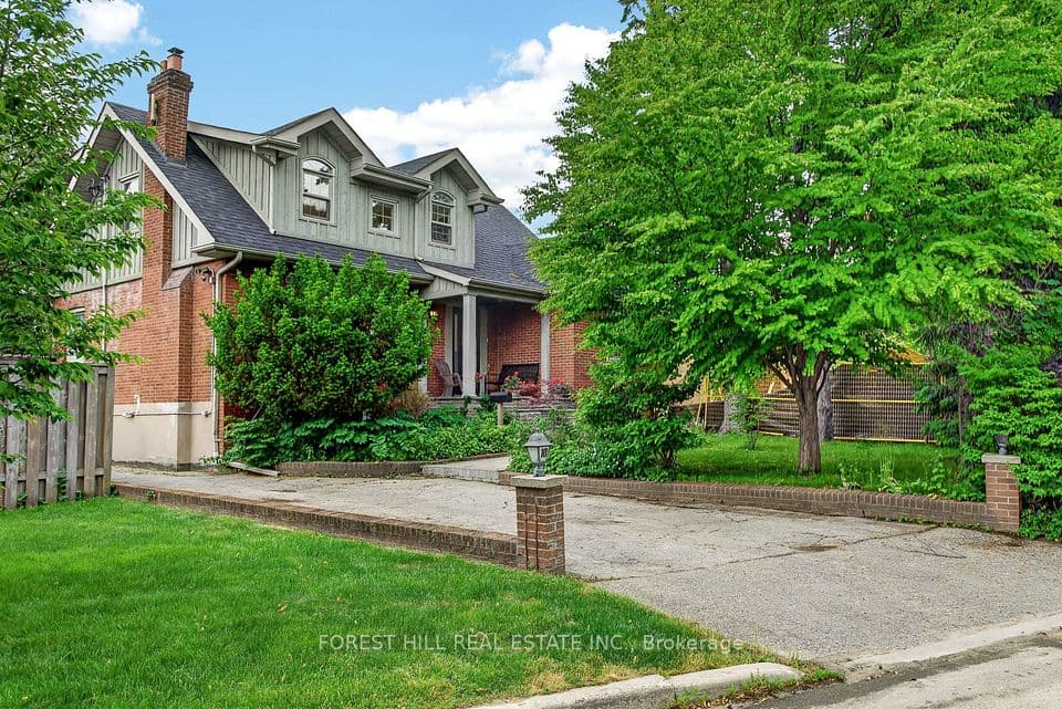 10 Highcliff Crescent, Toronto, ON M1M 1A6 – main photo