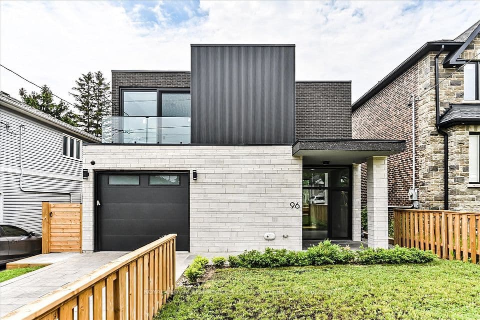 96 Squires Avenue, Toronto, ON M4B 2S1 – main photo