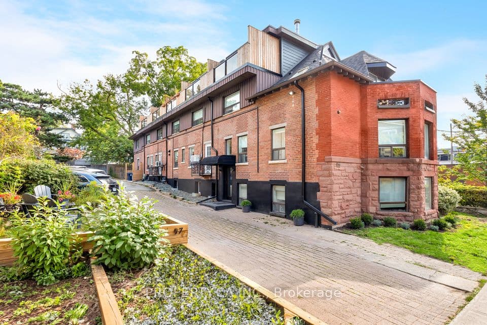 97 Lee Avenue, Toronto, ON M4E 2P2 – photo 2