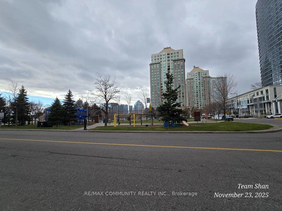 1 Lee Centere Drive PH302, Toronto, ON M1H 3J2 – photo 2