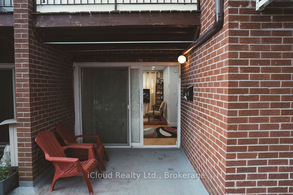 50 Coleman Avenue 16, Toronto, ON M4C 1P7 – photo 3