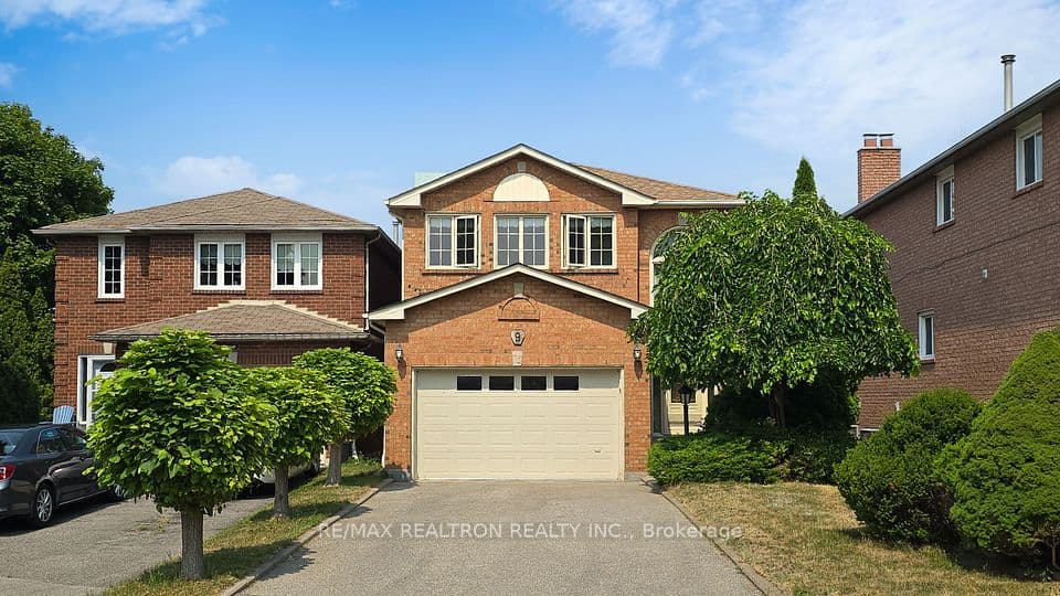 9 Cranston Manor Court, Toronto, ON M1J 3M7 – main photo