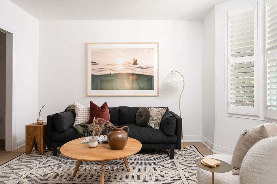 22 Connaught Avenue, Toronto, ON M4L 2V9 – photo 2