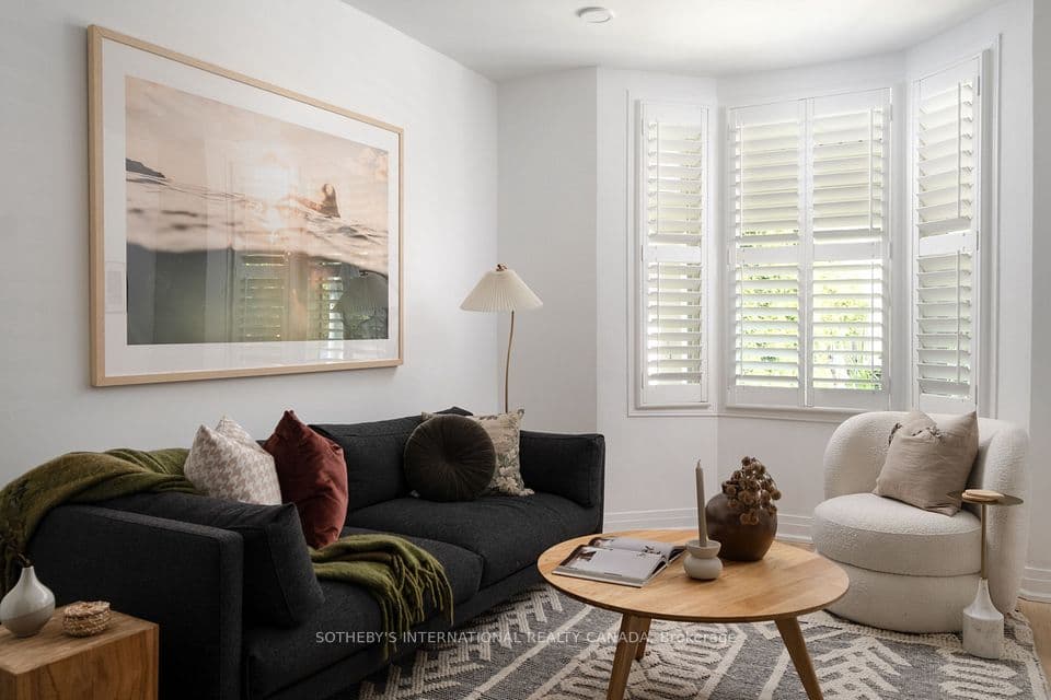 22 Connaught Avenue, Toronto, ON M4L 2V9 – main photo