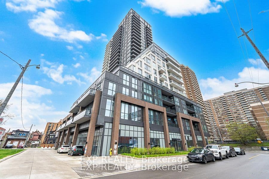 286 Main Street 210, Toronto, ON M4C 0B3 – main photo