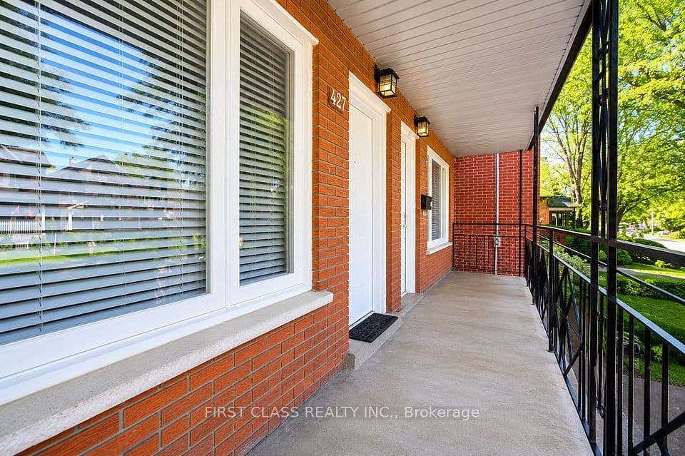 427 Leslie Street, Toronto, ON M4M 3E3 – photo 2