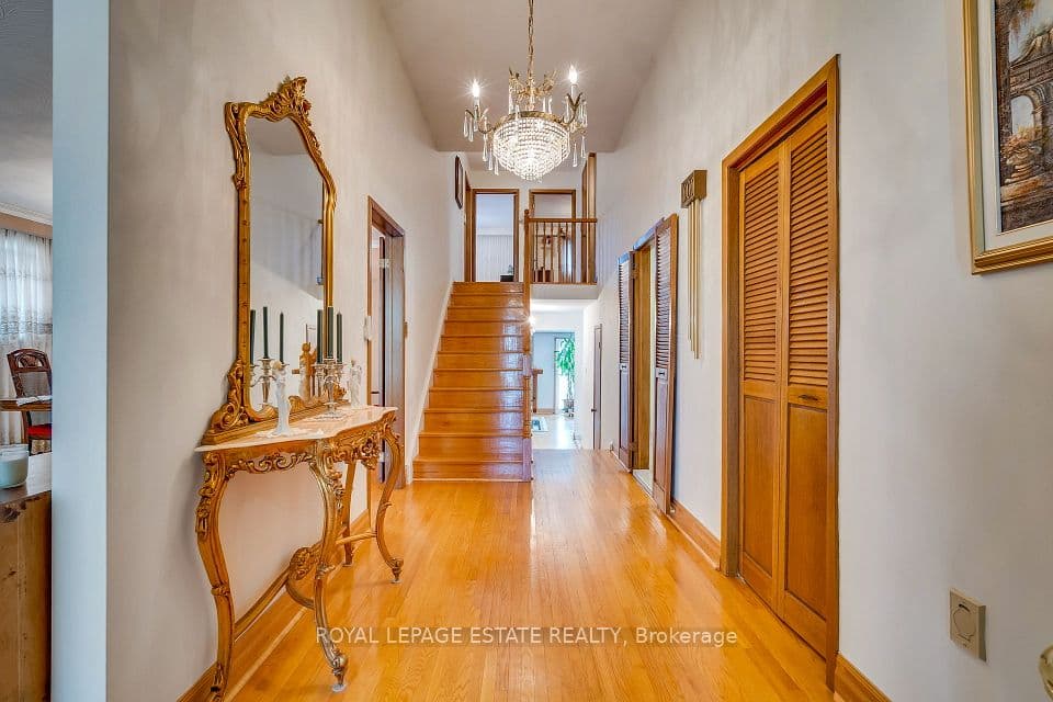 17 Altair Avenue, Toronto, ON M1W 2R1 – photo 3