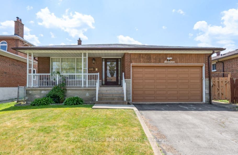 17 Altair Avenue, Toronto, ON M1W 2R1 – main photo